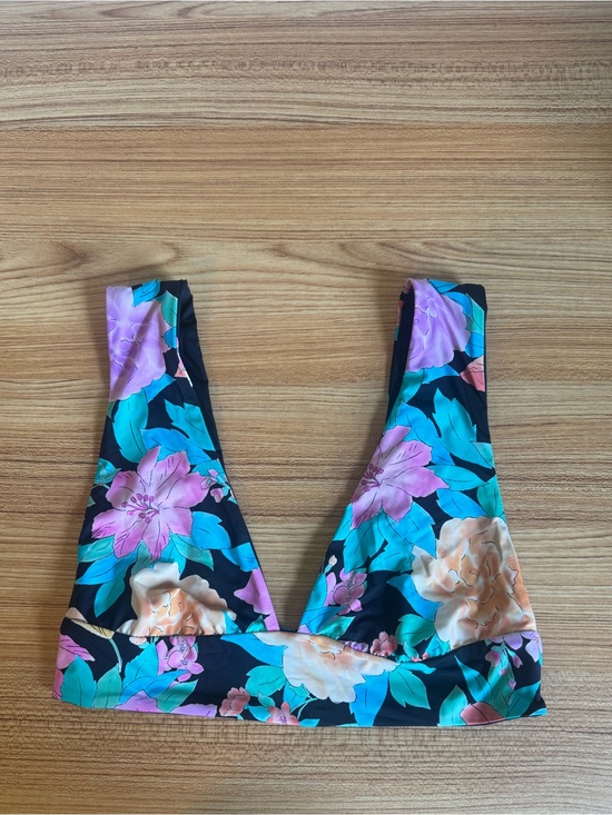 Billabong Other - Billabong Reversible Floral Bikini Top